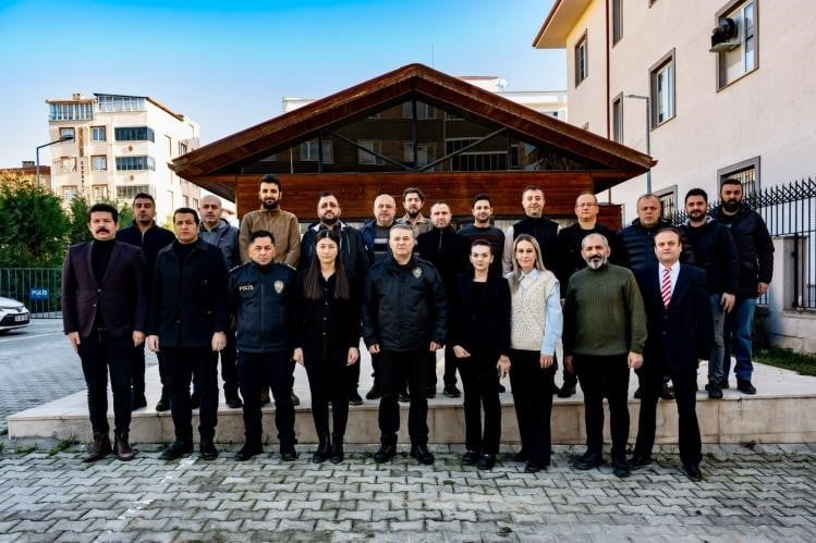 İL EMNİYET MÜDÜRÜ ŞENER, PERSONELLE BİR ARAYA GELDİ