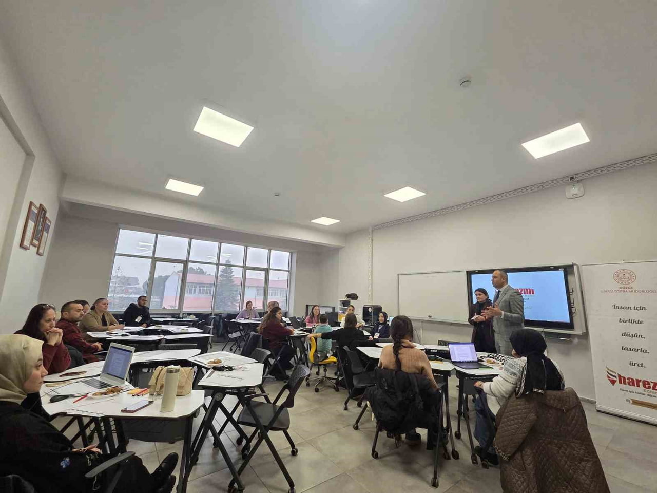 İL MİLLÎ EĞİTİM MÜDÜRLÜĞÜ YEĞİTEK ŞUBESİ KOORDİNASYONUNDA DÜZCE BORSA İSTANBUL MESLEKİ VE TEKNİK...