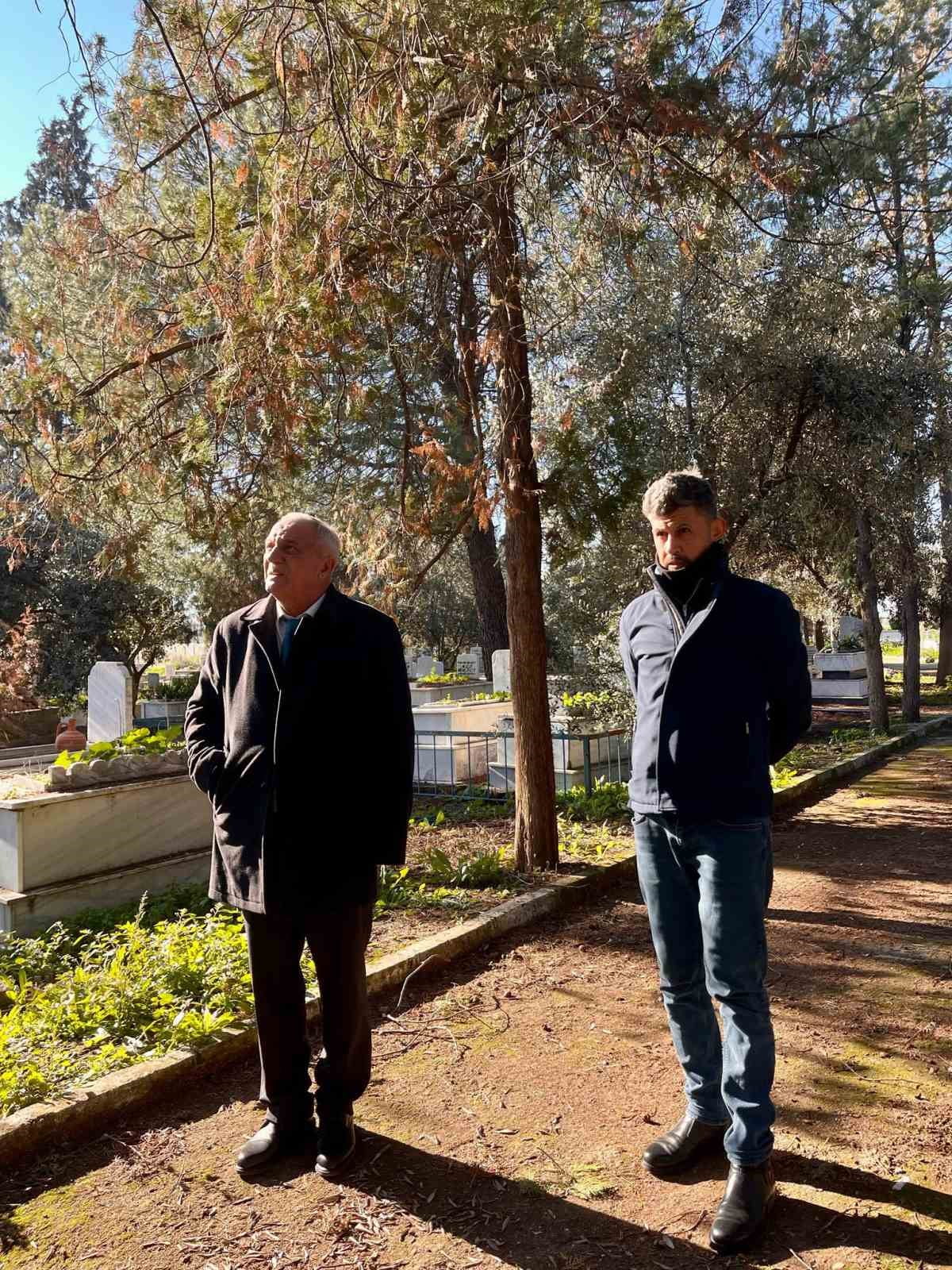 İLÇE GENELİNDEKİ MEZARLIKLARIN BAKIMLARININ ARALIKSIZ SÜRECEĞİNİ VURGULAYAN SULTANHİSAR BELEDİYE...