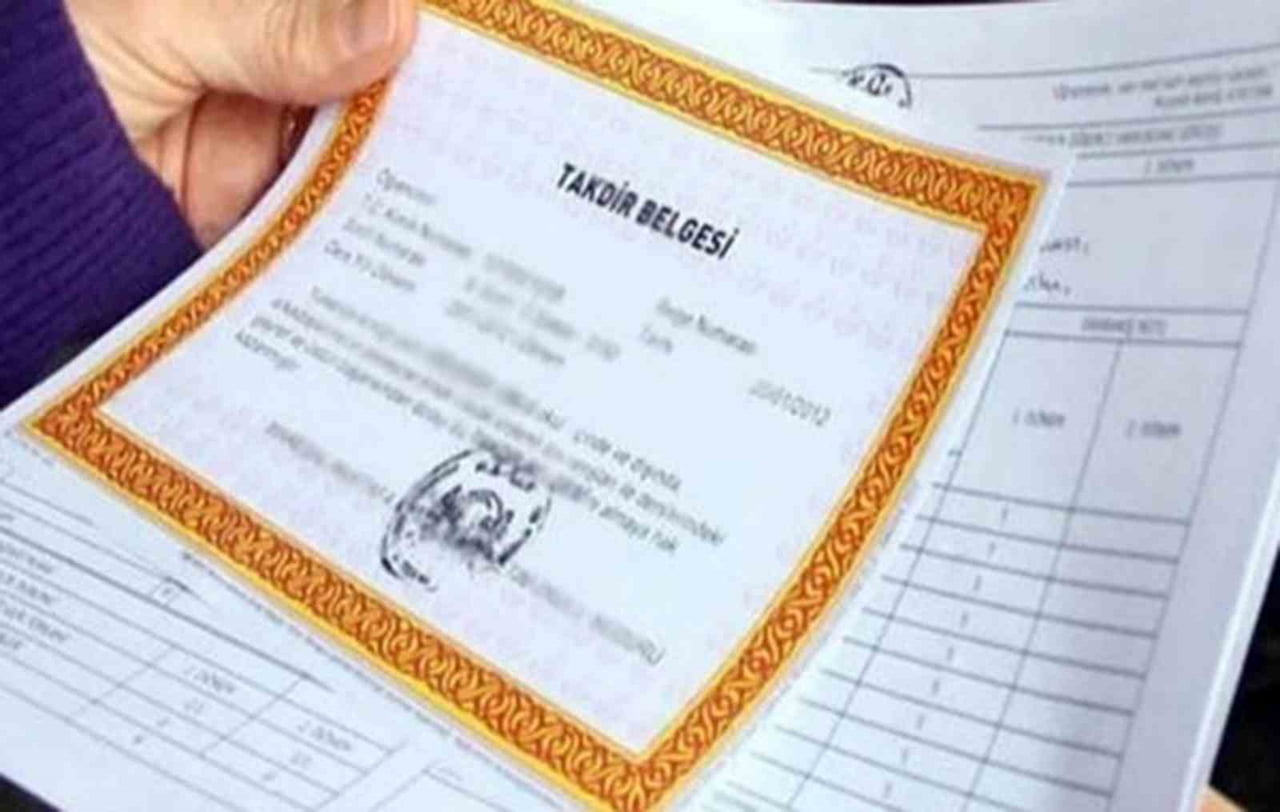 İLK VE ORTA DERECELİ OKULLARDA 2025-2026 EĞİTİM VE ÖĞRETİM YARIYILI TATİLİ 16 OCAK’TA BAŞLAYACAK...