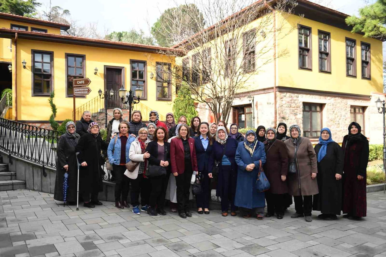 İNEGÖL BELEDİYESİ’NİN "SAHNEDE FESTİVAL VAR" SLOGANIYLA DÜZENLEDİĞİ TİYATRO FESTİVALİ BAŞLADI. 5...