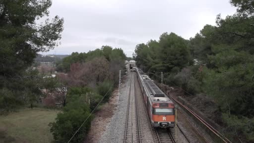 İspanya'da makinistler, 2 gün içinde meydana gelen ve 44 kişinin öldüğü tren kazalarının ardından...