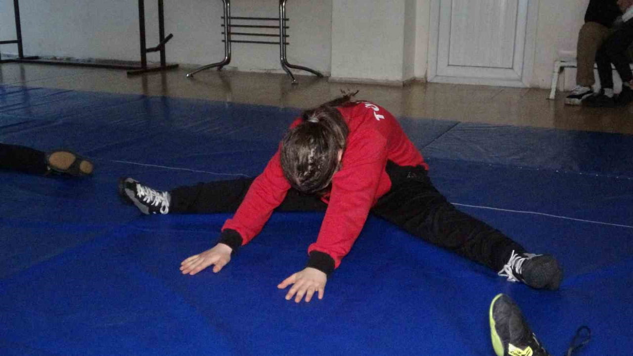 ISPARTA’DA GENÇLİK VE SPOR İL MÜDÜRLÜĞÜ’NÜN YETENEK TARAMALARINDA KEŞFEDİLEN 10 YAŞINDAKİ...