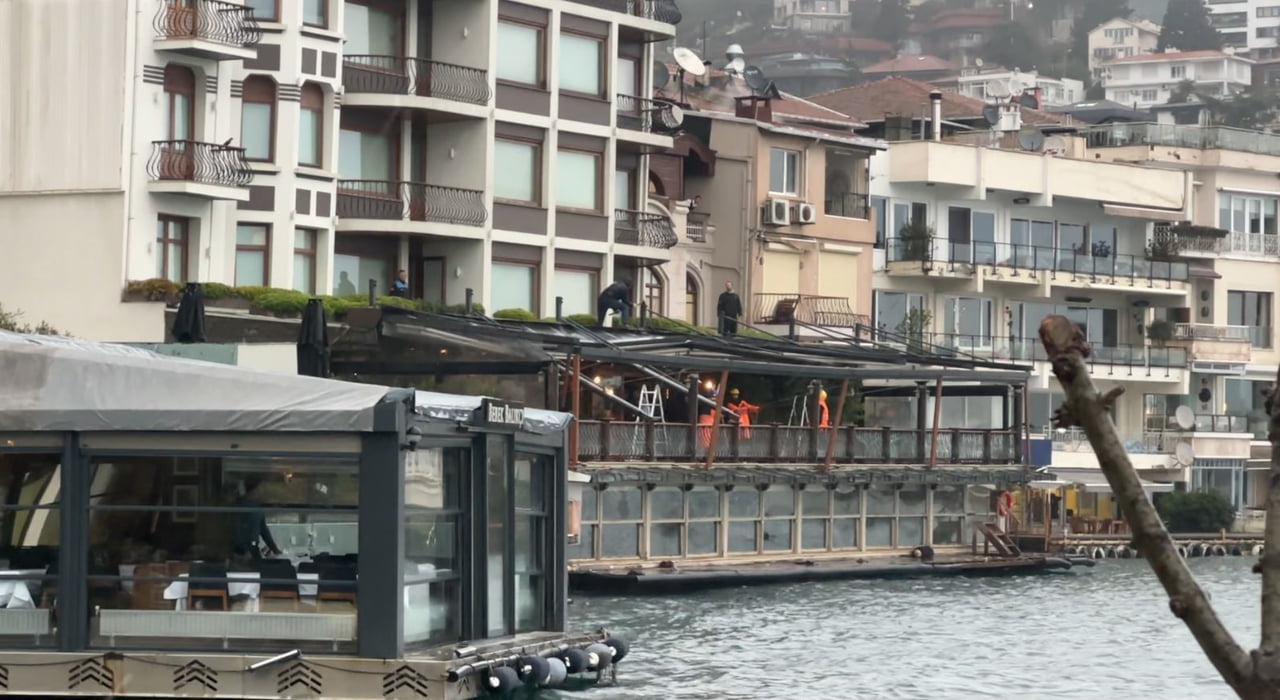 İSTANBUL'DA DÜZENLENEN UYUŞTURUCU OPERASYONU KAPSAMINDA ARAMA YAPILAN BEBEK OTEL'DE TESPİT EDİLEN...