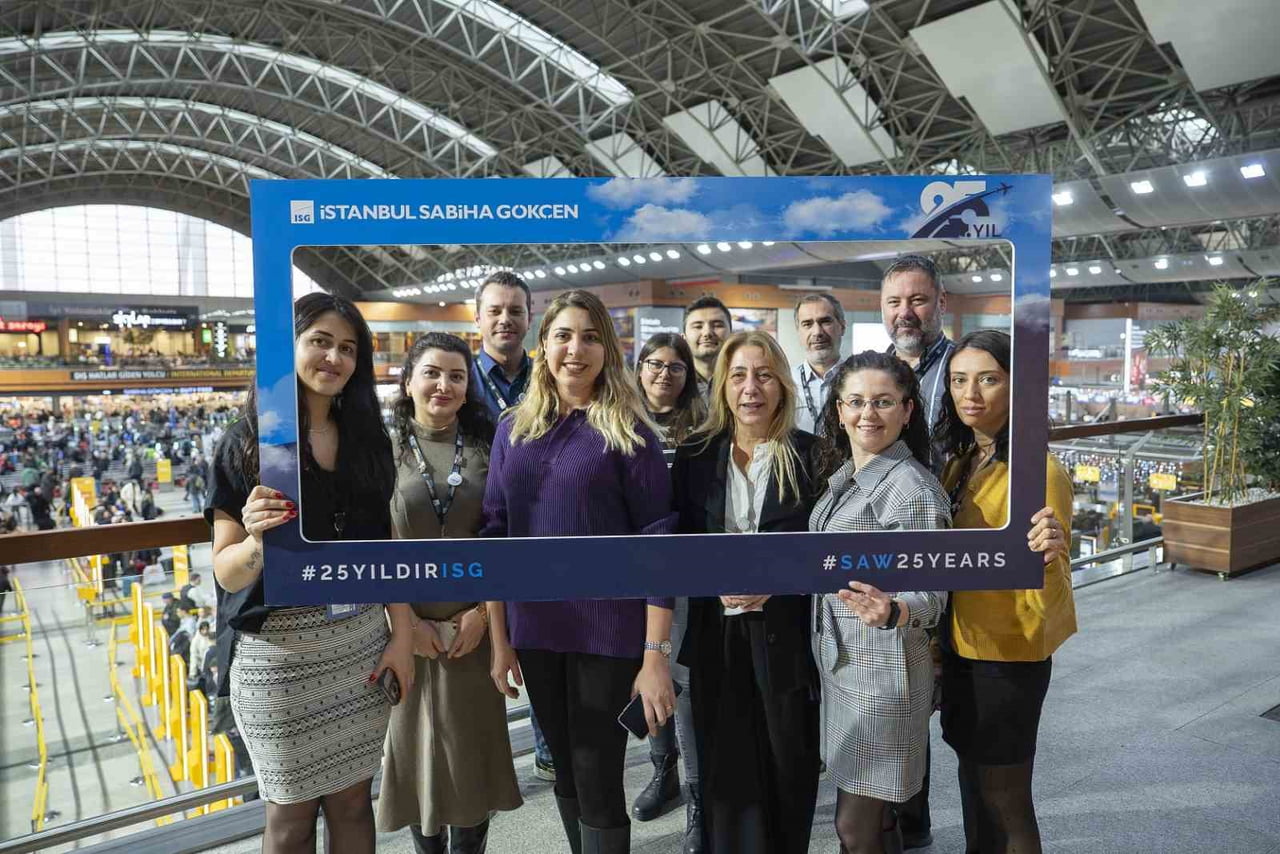 İSTANBUL SABİHA GÖKÇEN (ISG) ULUSLARARASI HAVALİMANI, 25. YILINI ÇALIŞANLARIN KATILDIĞI BİR...
