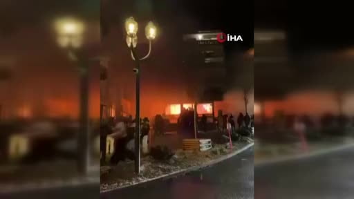 İsviçre'nin Valais kantonunda bulunan lüks kayak merkezi Crans-Montana'da 300 kişi kapasiteli bir...