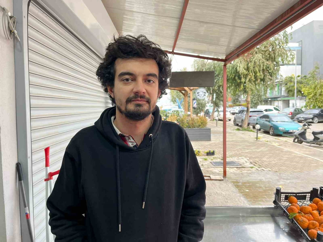 İZMİR’İN MENEMEN İLÇESİNDE UZAKLAŞTIRMA KARARI BULUNAN SAPLANTILI KİŞİ TARAFINDAN PUSUYA...