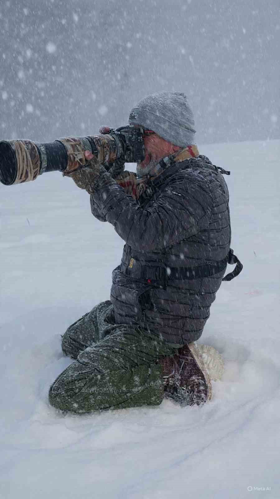 İZMİR SEFERİHİSARLI DOĞA FOTOĞRAFÇISI ERHAN BARIŞ ŞİMŞEK, NESLİ AVRUPA'DA TÜKENME NOKTASINA GELEN...