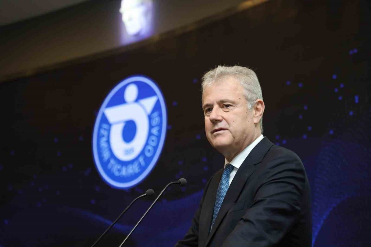 İZQ GİRİŞİMCİLİK VE İNOVASYON MERKEZİ VE İZMİR TİCARET ODASI YÖNETİM KURULU BAŞKANI MAHMUT...