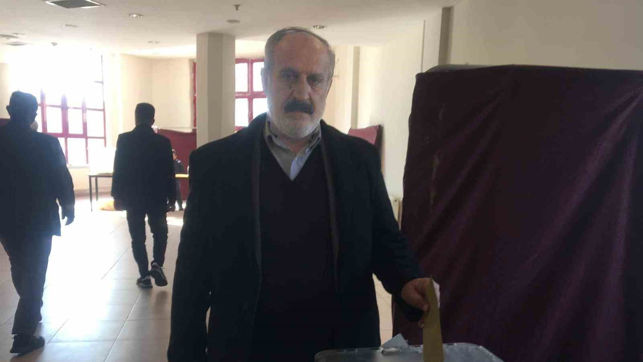 KAHTA ŞOFÖRLER VE OTOMOBİLCİLER ODASI’NDA YENİ BAŞKAN HALİL CAN OLDU