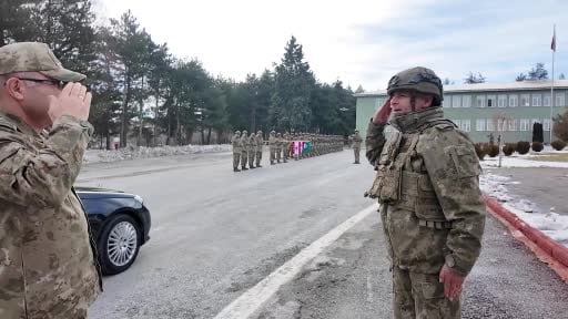 Kara Kuvvetleri Komutanı Orgeneral Tokel, 1’inci Komando Tugay Komutanlığı’nı ziyaret etti