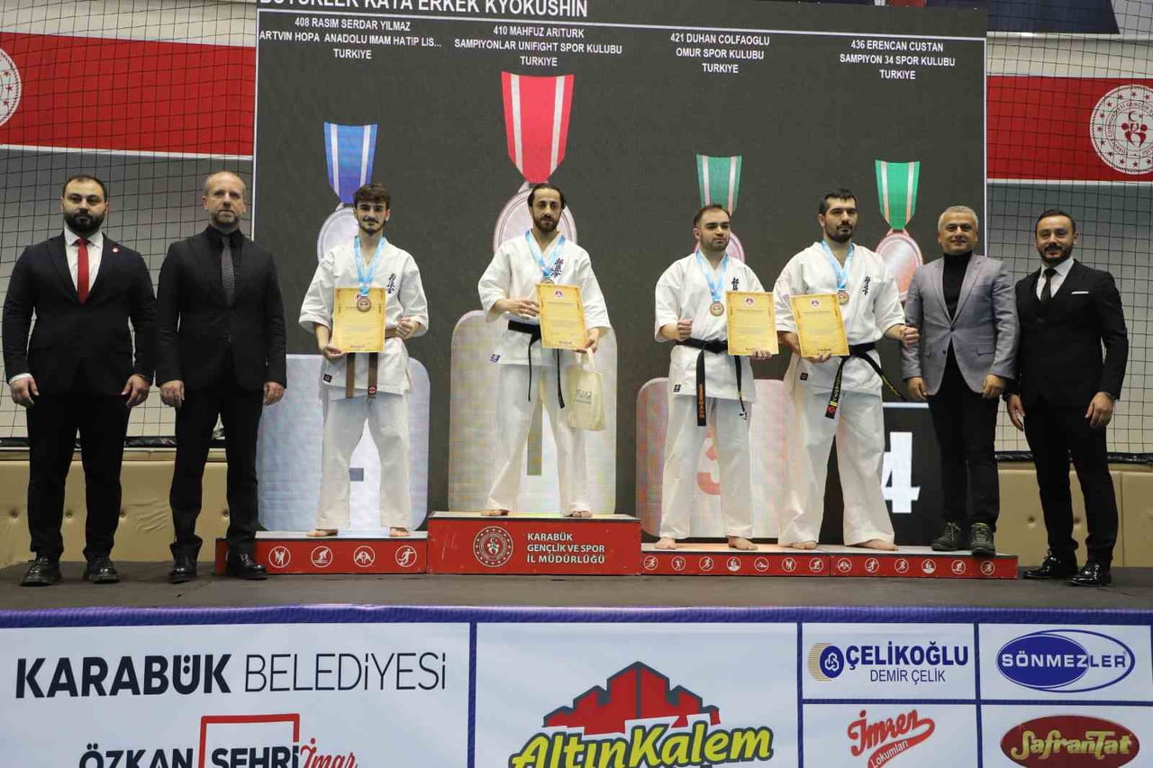 KARABÜK'TE 16-17 OCAK TARİHLERİ ARASINDA DÜZENLENEN TÜRKİYE KYOKUSHİN KARATE ŞAMPİYONASI, FİNAL...