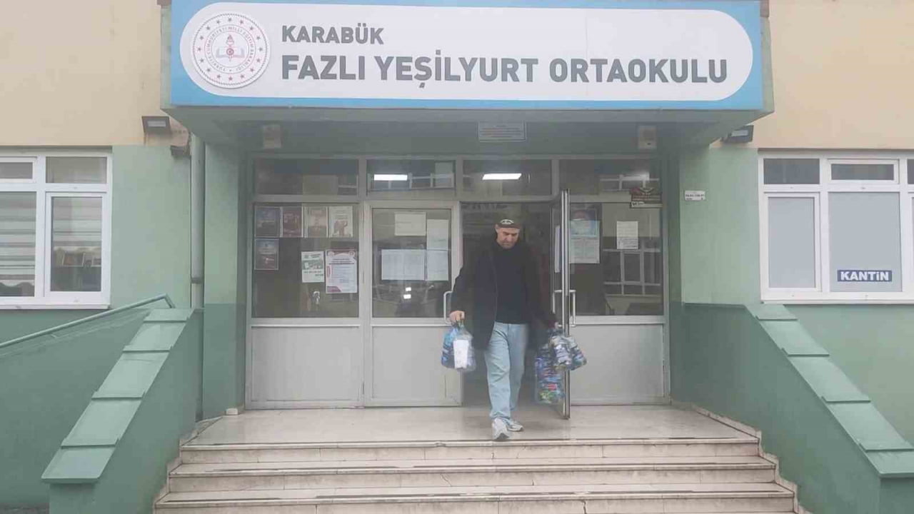 KARABÜK'TE, GEÇİRDİĞİ İŞ KAZASI SONRASI HAYATA TUTUNAN TEKSTİL İŞÇİSİ MURAT YILDIZ'IN (48)...