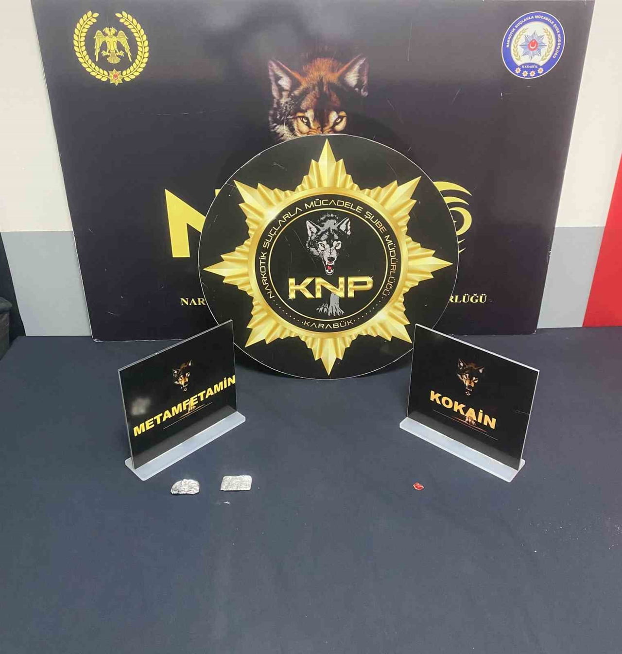 KARABÜK’TE NARKOTİK EKİPLERİNCE DÜZENLENEN 3 AYRI OPERASYONDA 8 ŞÜPHELİ HAKKINDA İŞLEM YAPILIRKEN...