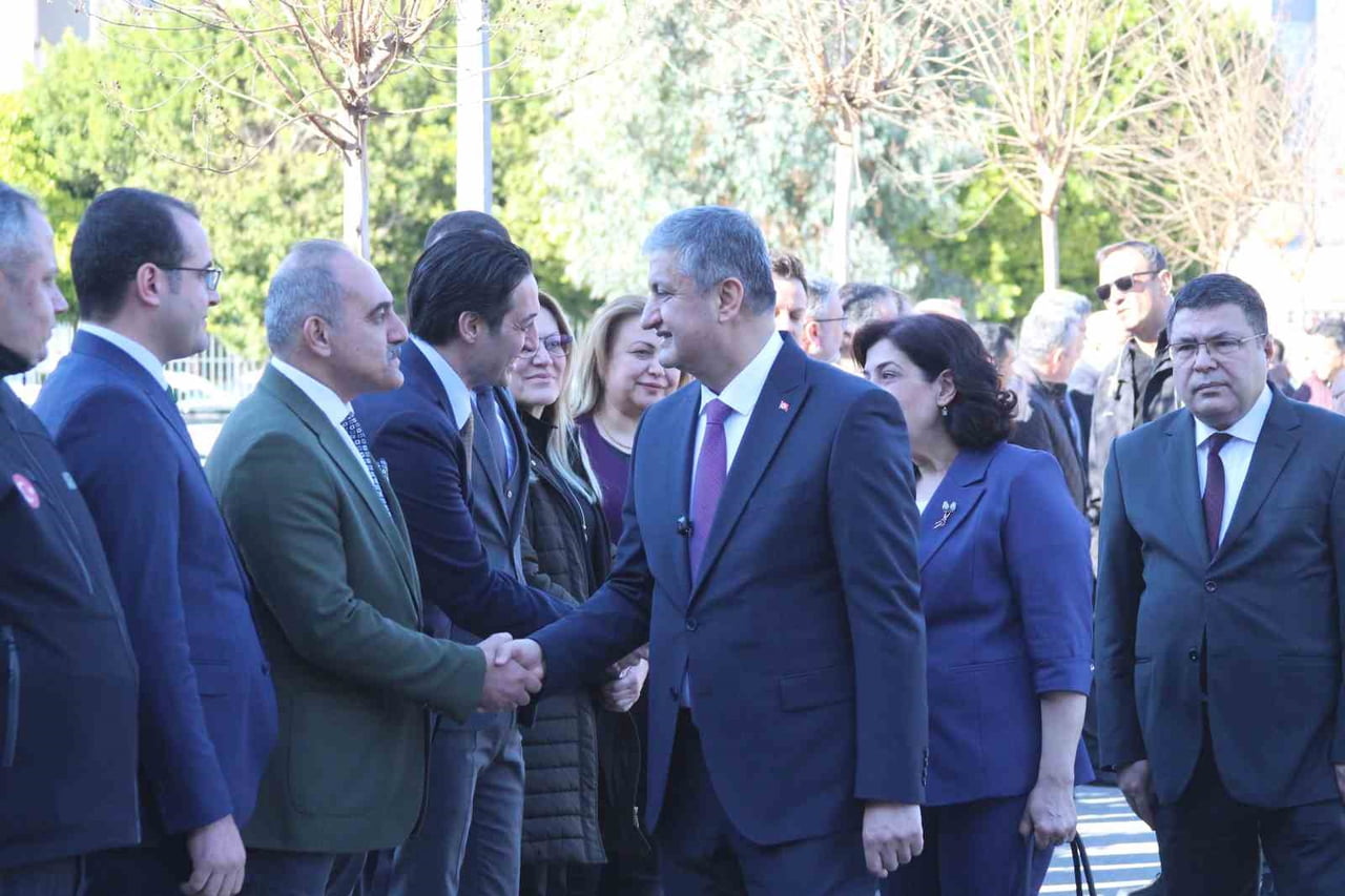KARABÜK’TEN ADANA’YA ATANAN VALİ MUSTAFA YAVUZ, GÖREVİNE BAŞLADI. VALİ YAVUZ, "HUKUKUN ÇİZDİĞİ...