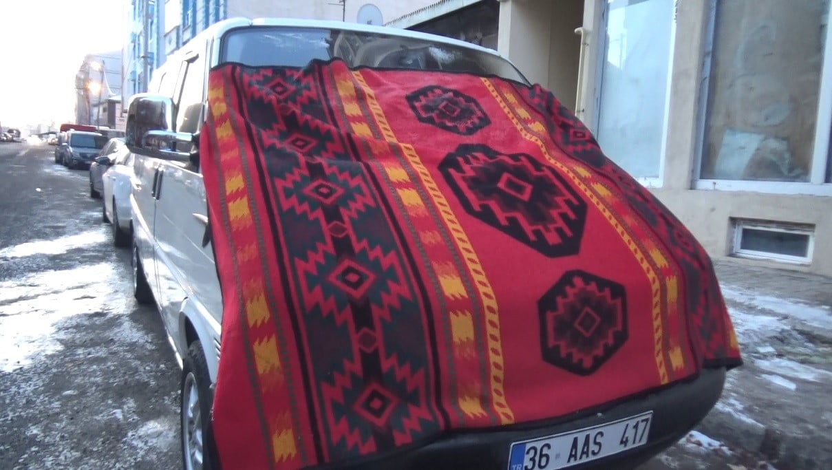 KARS BUZ TUTTU: TERMOMETRELER EKSİ 28’İ GÖSTERDİ(KARS-İHA)