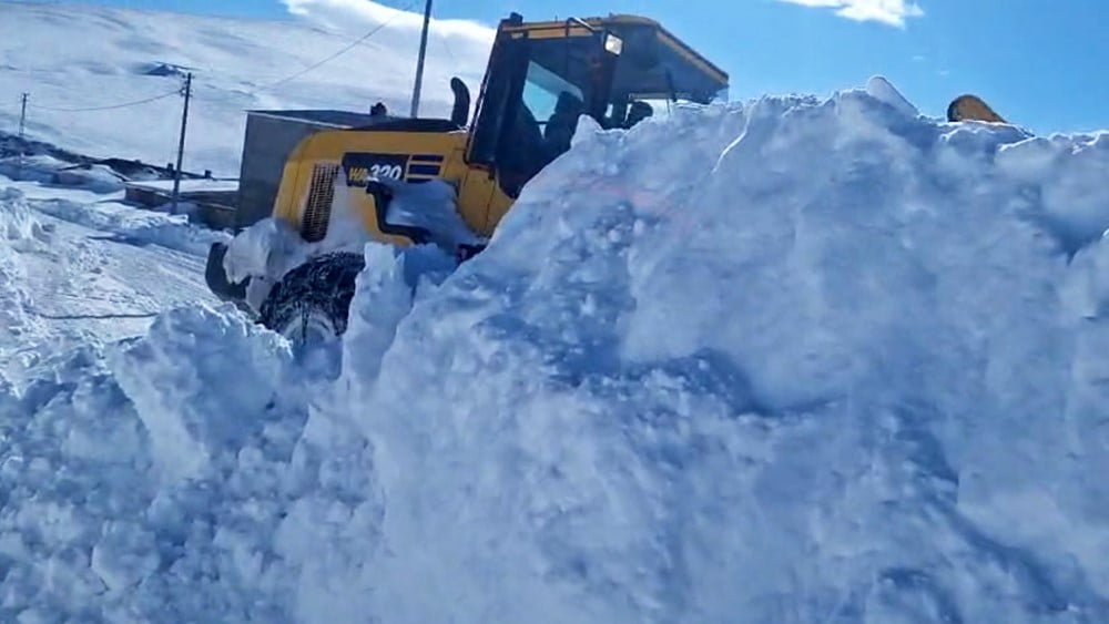 KARS’TA 18 KÖY YOLU ULAŞIMA KAPALI BULUNUYOR
