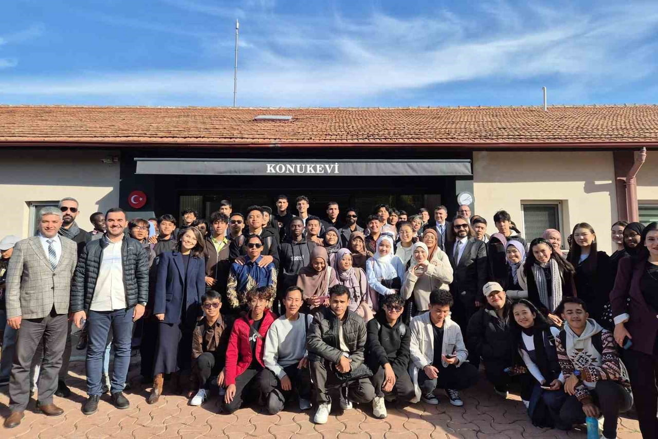 KASTAMONU ÜNİVERSİTESİ, 23 FARKLI ÜLKEDEN TOPLAM 111 ULUSLARARASI ÖĞRENCİYE TÜRKÇEYİ VE TÜRK...