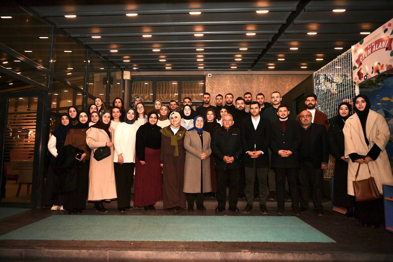 KAYSERİ BÜYÜKŞEHİR BELEDİYE BAŞKANI DR. MEMDUH BÜYÜKKILIÇ; EŞİ DR. NECMİYE BÜYÜKKILIÇ İLE BİRLİKTE...