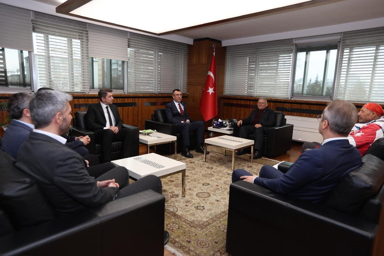 KAYSERİ BÜYÜKŞEHİR BELEDİYE BAŞKANI DR. MEMDUH BÜYÜKKILIÇ, TÜRKİYE DAĞCILIK FEDERASYONU BAŞKANI...