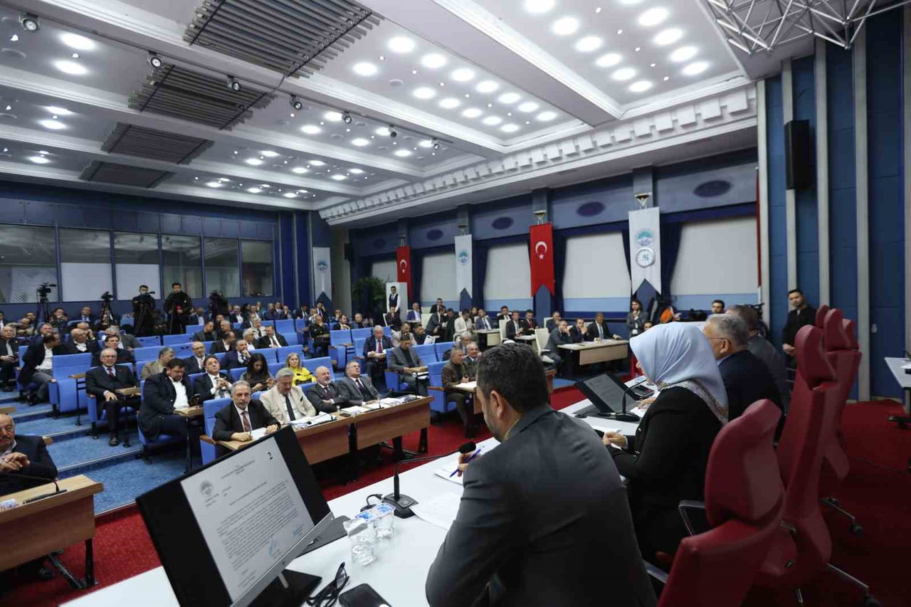 KAYSERİ BÜYÜKŞEHİR BELEDİYESİ OCAK AYI MECLİS TOPLANTISI, DR. MEMDUH BÜYÜKKILIÇ BAŞKANLIĞINDA...