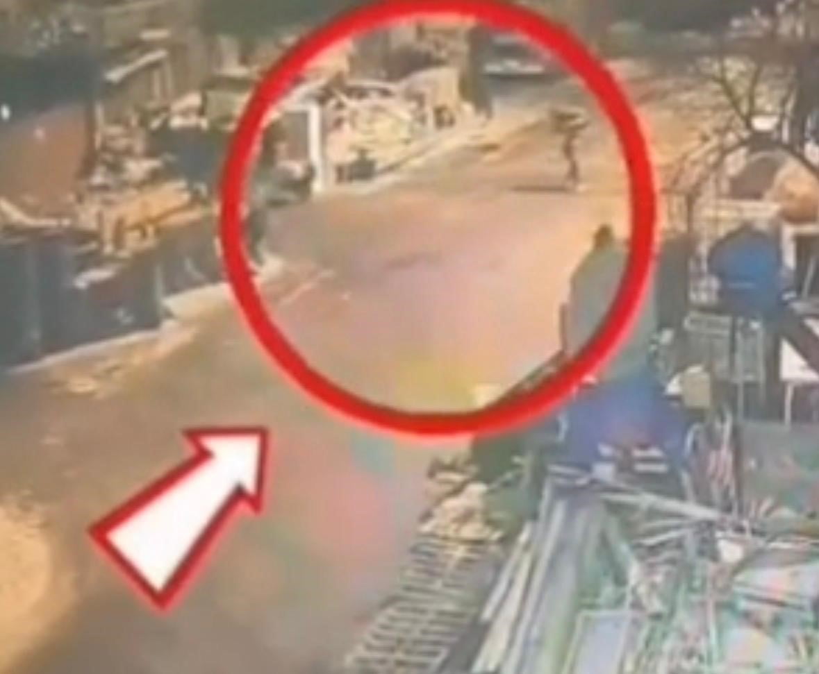 KAYSERİ’DE BİR İŞ YERİNDEN 250 BİN TL DEĞERİNDE HURDA ÇALAN 2 HIRSIZ, POLİS EKİPLERİ TARAFINDAN...