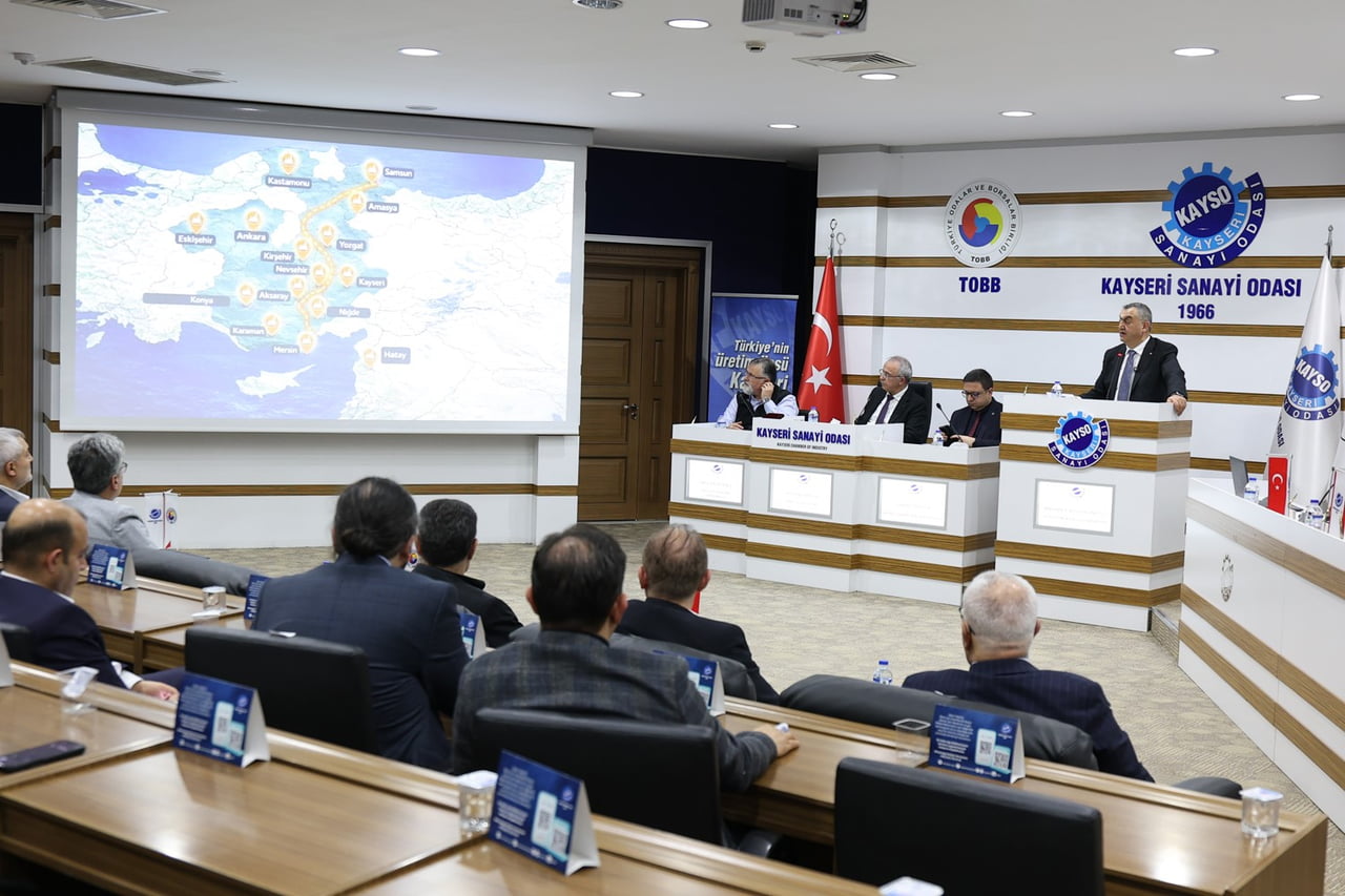 KAYSO BAŞKANI MEHMET BÜYÜKSİMİTCİ, OCAK AYI MECLİS TOPLANTISINDA YAPTIĞI KONUŞMADA, ORTA ANADOLU...