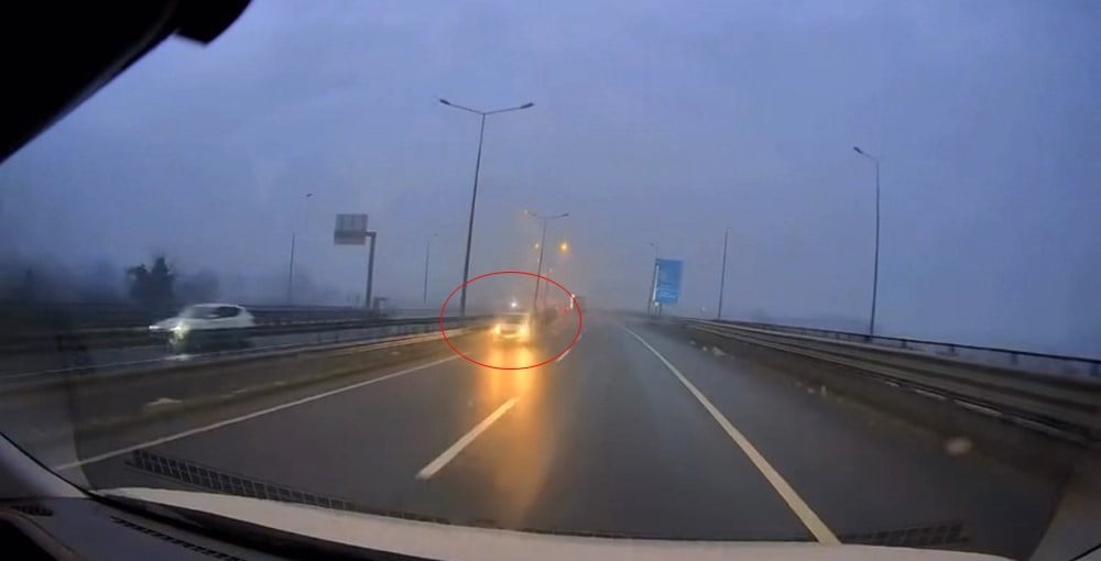 KAZA ANI, ARAÇ KAMERASINCA SANİYE SANİYE KAYDEDİLDİ.