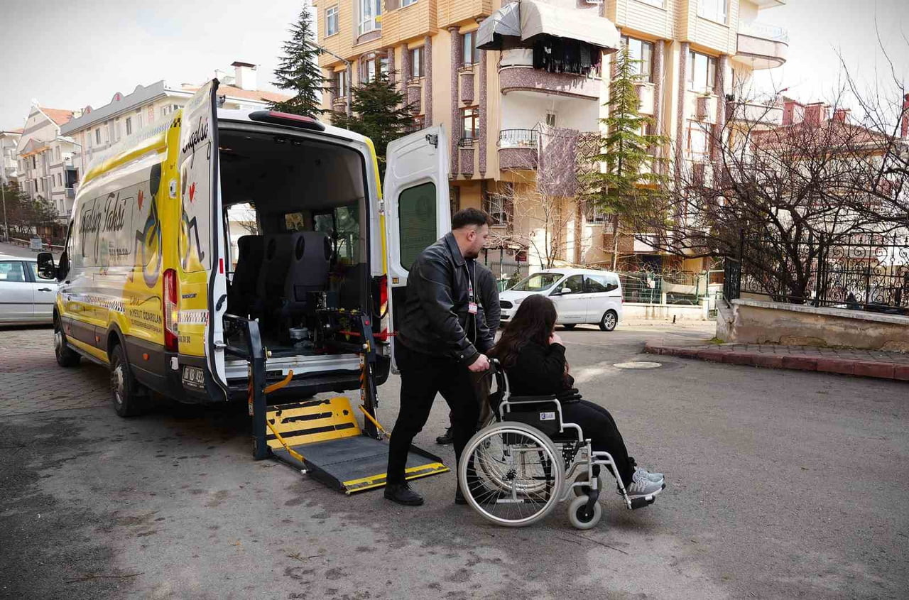 KEÇİÖREN BELEDİYESİ’NİN SOSYAL BELEDİYECİLİK ANLAYIŞIYLA YÜRÜTTÜĞÜ ENGELSİZ TAKSİ HİZMETİ, ENGELLİ...