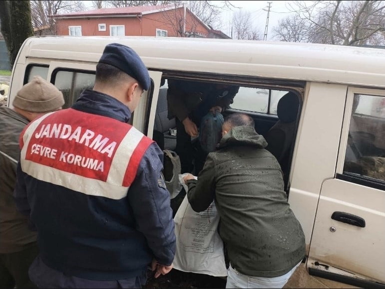 KIRKLARELİ’DE YASA DIŞI KARACA AVLADIĞI BELİRLENEN BİR KİŞİYE 50 BİN 943 LİRA İDARİ PARA CEZASI...