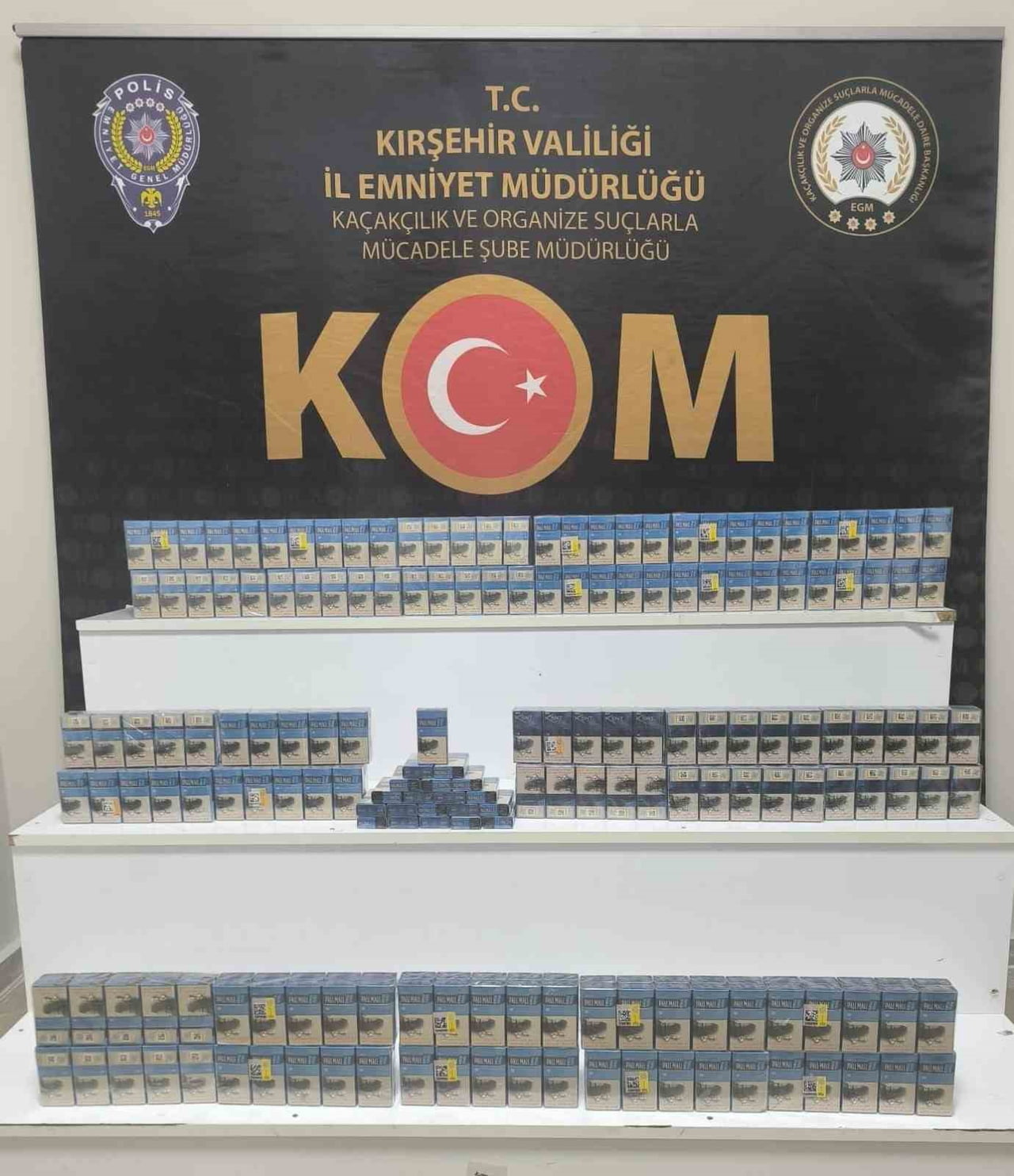 KIRŞEHİR'DE KAÇAK SİGARA OPERASYONU DÜZENLENDİ OPERASYON DA 380 PAKET ELE GEÇİRİLDİ.