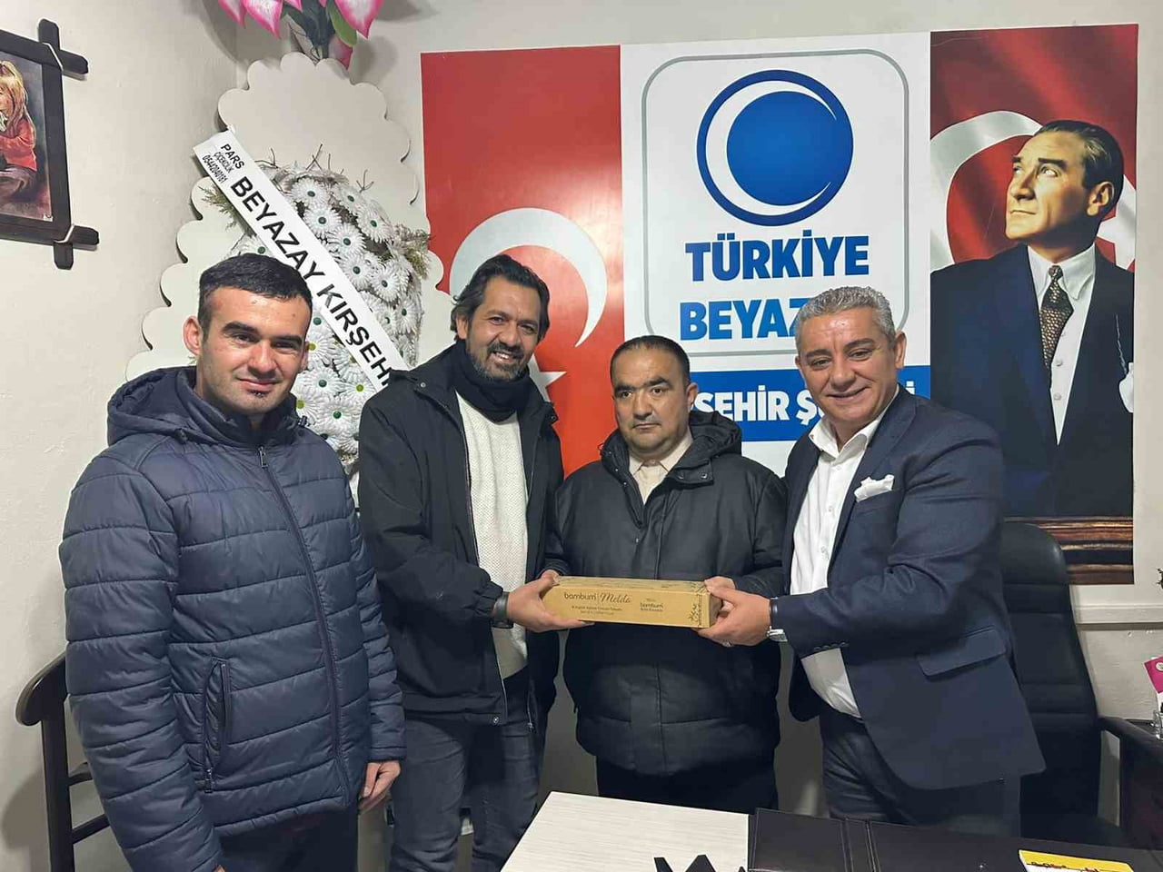 KIRŞEHİR BEYAZAY DERNEĞİ BAŞKANI ADNAN GÖÇMEN, ÖZEL BİREYLERLE BİRLİKTE 10 OCAK ÇALIŞAN...