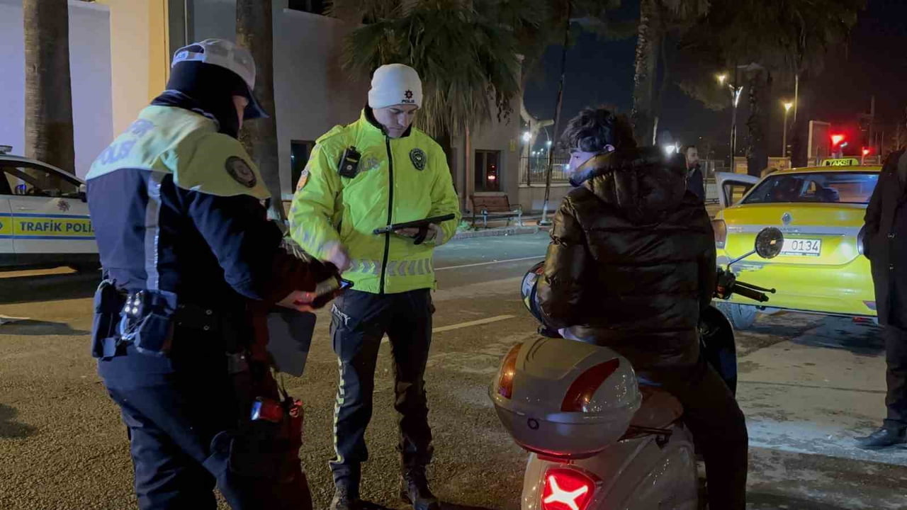 KOCAELİ'DE YILBAŞI GECESİNİN HUZUR VE GÜVEN İÇİNDE GEÇİRİLMESİ AMACIYLA İL EMNİYET MÜDÜRLÜĞÜ...