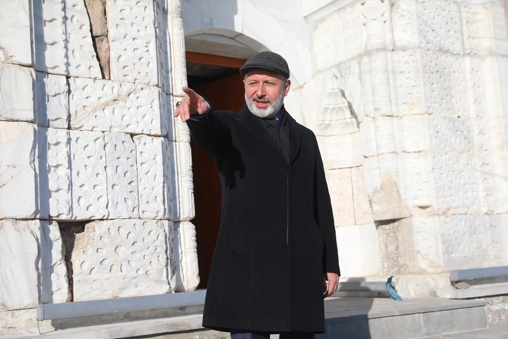 KOCASİNAN BELEDİYE BAŞKANI AHMET ÇOLAKBAYRAKDAR; TARİHİ ESERLERİN KORUNMASI, FONKSİYON YÜKLENMESİ...