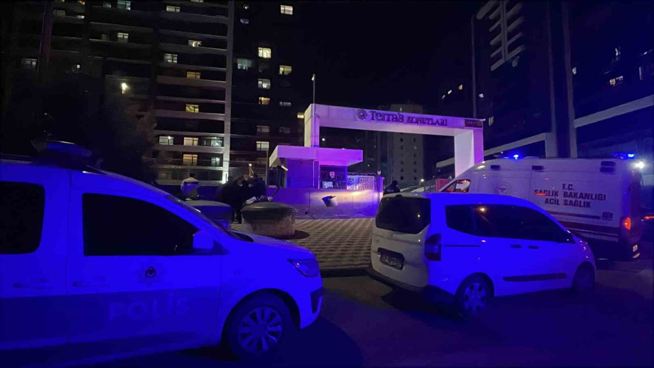 KONYA'DA 2 KİŞİNİN ÖLDÜĞÜ AİLE FACİASINDA AĞIR YARALANAN ANNE İSMİHAN TÜRKMEN TEDAVİ GÖRDÜĞÜ...