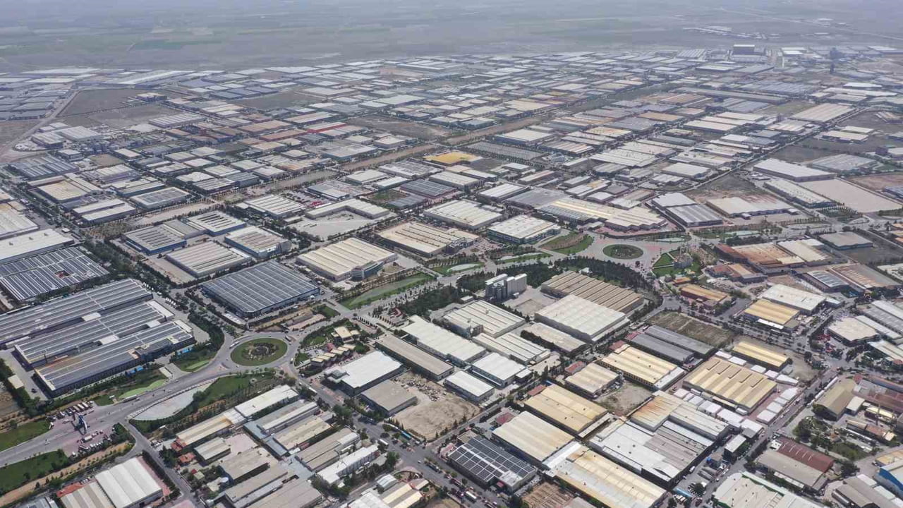 KONYA, 2025 YILINDA, 3 MİLYAR 497 MİLYON DOLAR İHRACAT GERÇEKLEŞTİRDİ. ŞEHRİN İHRACAT RAKAMLARINI...