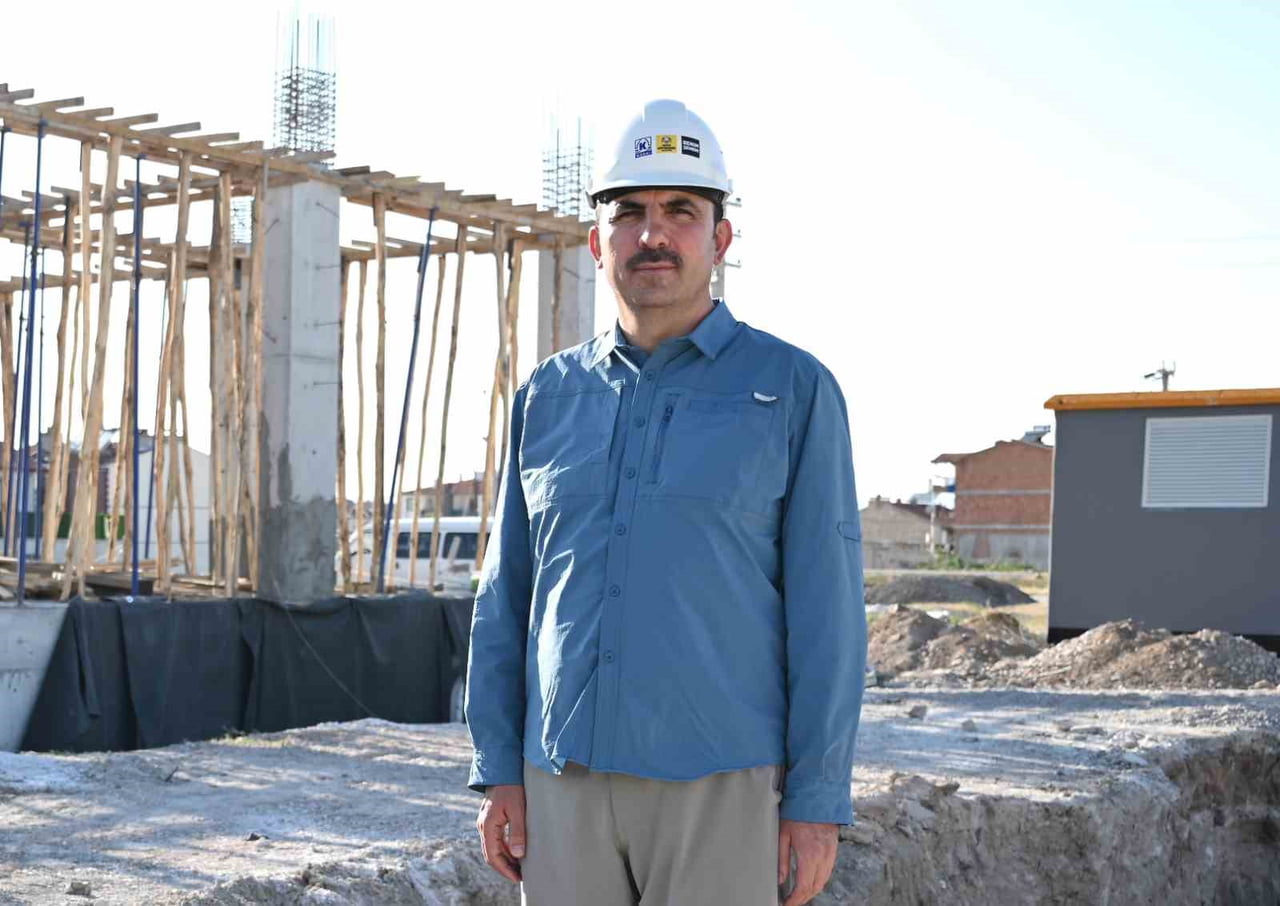 KONYA BÜYÜKŞEHİR BELEDİYE BAŞKANI UĞUR İBRAHİM ALTAY, SUSUZLUĞUN EN FAZLA ETKİLEDİĞİ ŞEHİR OLAN...