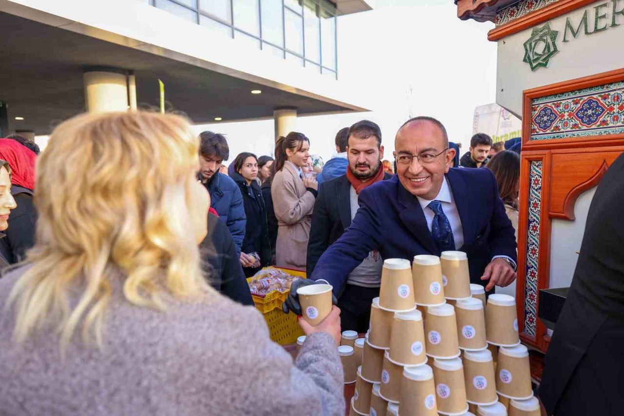 KONYA’NIN MERKEZ MERAM İLÇE BELEDİYESİ VE MERAM GENÇLİK MECLİSİ, FİNAL SINAVI HEYECANI YAŞAYAN...