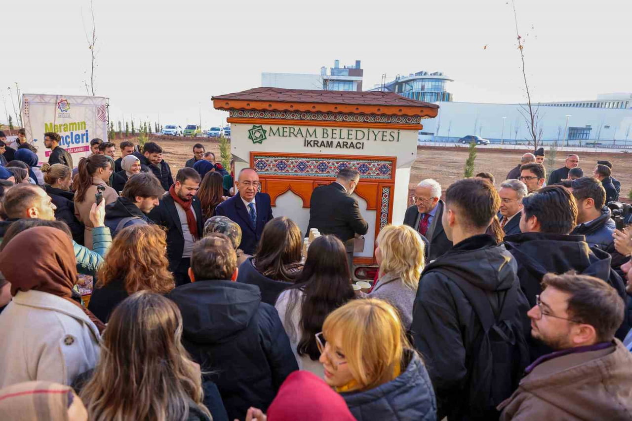 KONYA’NIN MERKEZ MERAM İLÇE BELEDİYESİ VE MERAM GENÇLİK MECLİSİ, FİNAL SINAVI HEYECANI YAŞAYAN...