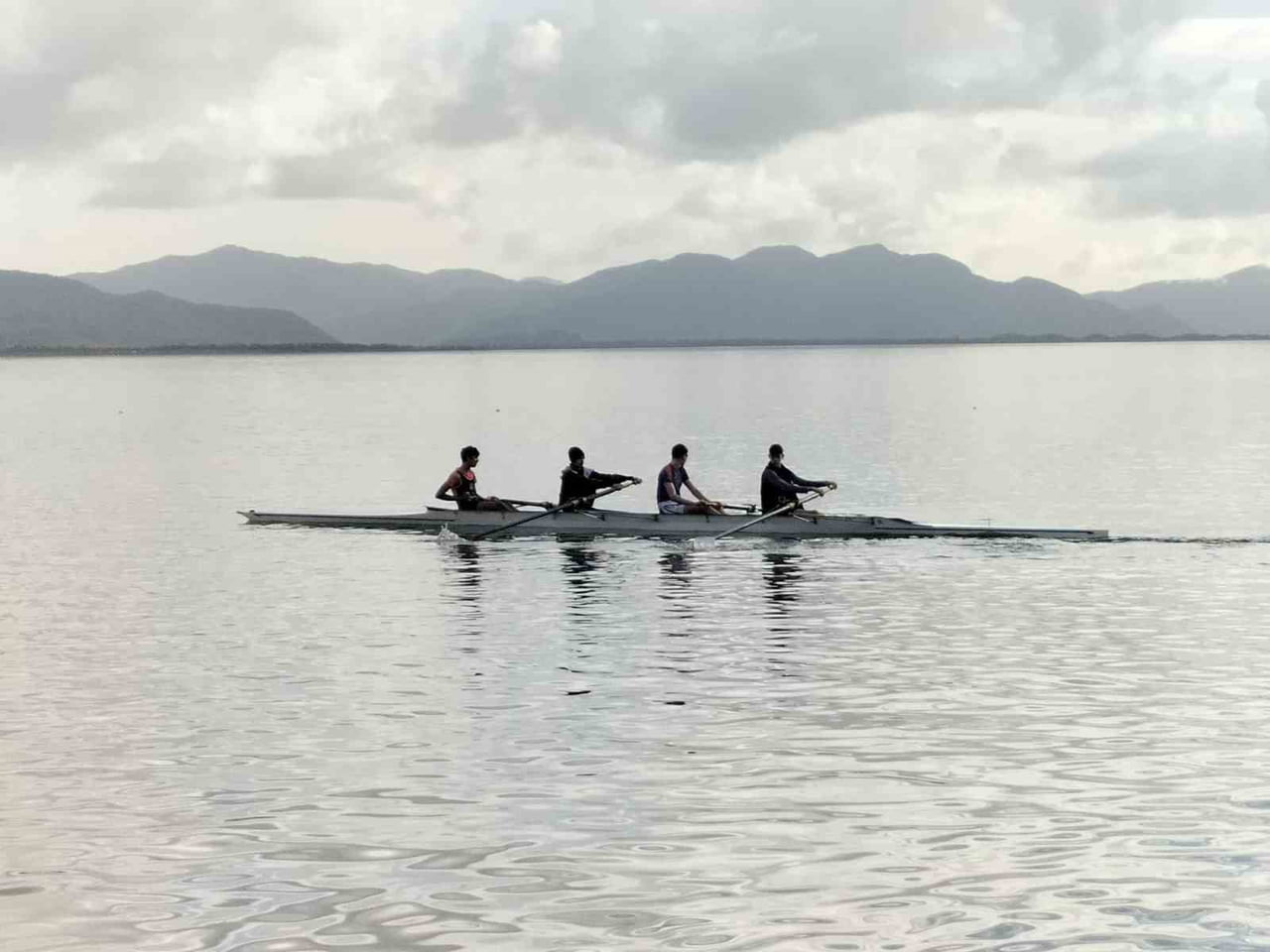 KÖYCEĞİZ’DE YARIYIL TATİLİ KÜREK OKULU EĞİTİMLERİ SÜRÜYOR