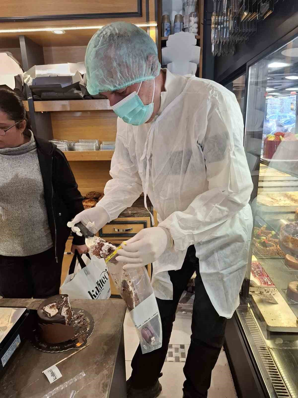 KUŞADASI’NDA FAALİYET GÖSTEREN PASTANELERDEN ALINAN YAŞ PASTA NUMUNELERİ, HALK SAĞLIĞININ...