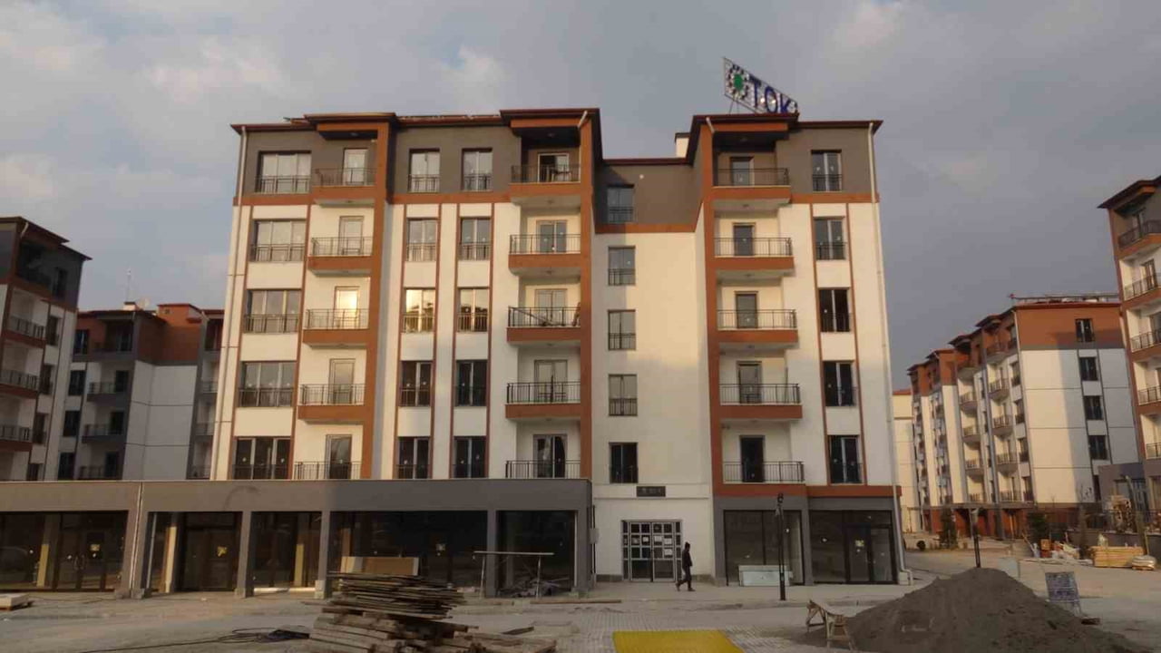 MALATYA’DA KONUT VE İŞ YERİ ARZI ARTTI KİRA FİYATLARI GERİLİYOR