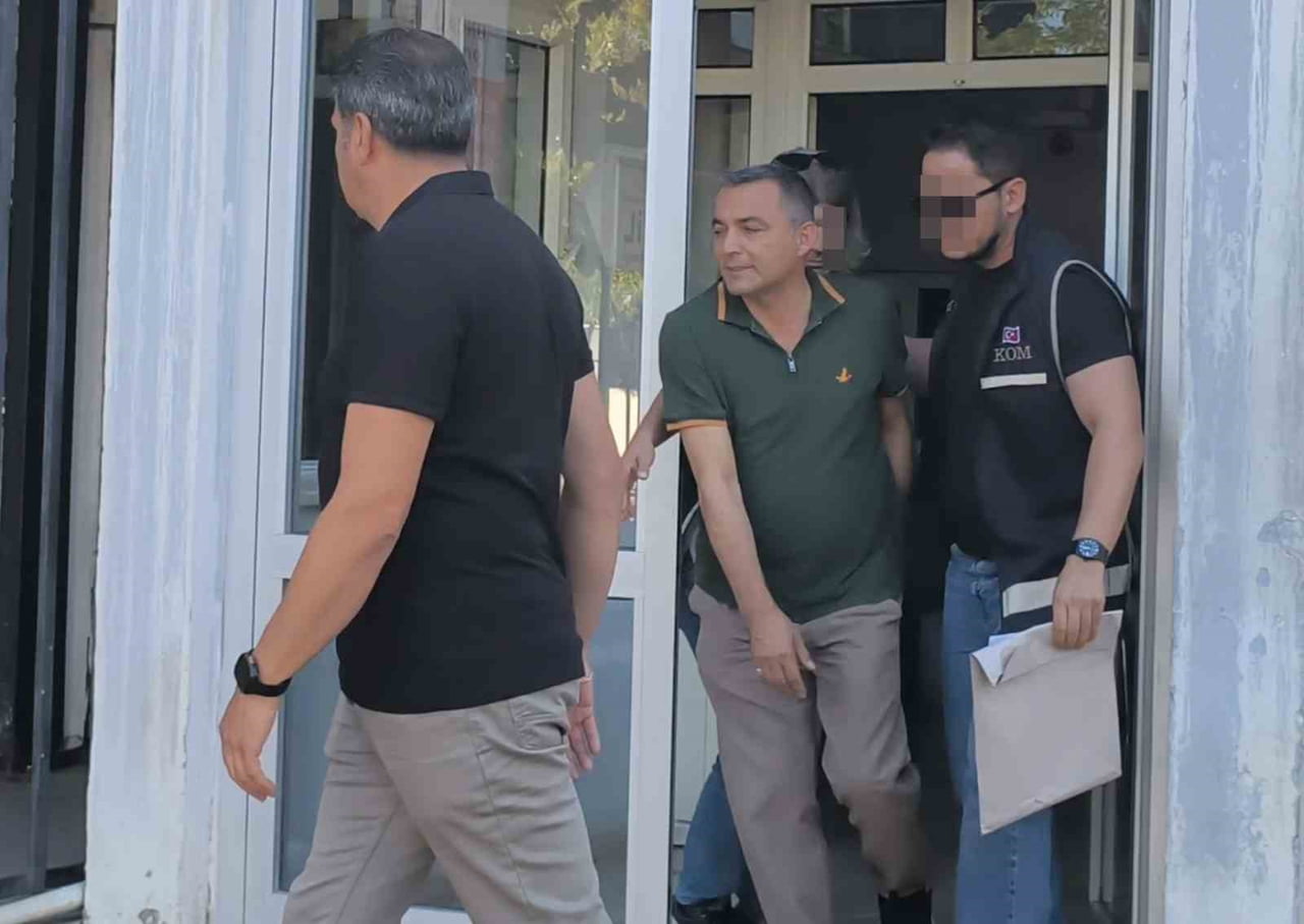 MANAVGAT BELEDİYESİNE YÖNELİK RÜŞVET DAVASININ İKİNCİ DURUŞMASINDA TUTUKLU SANIKLAR SAVUNMALARINI...