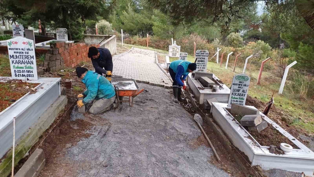 MANİSA BÜYÜKŞEHİR BELEDİYESİ, 2025 YILI BOYUNCA İL GENELİNDEKİ MEZARLIKLARDA KAPSAMLI BİR YENİLEME...