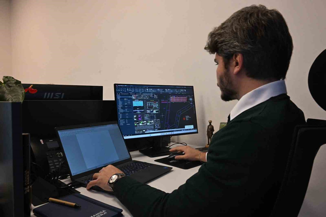 MANİSA BÜYÜKŞEHİR BELEDİYESİ’NİN İŞTİRAKİ MANİSA ENERJİ A.Ş. TARAFINDAN KURULAN ELEKTRİKLİ ARAÇ...