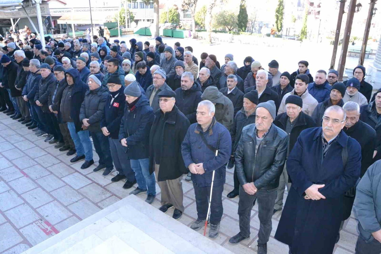 MANİSA’DA SİVİL TOPLUM KURULUŞLARI VE VATANDAŞLAR, İSRAİL’İN GAZZE’YE YÖNELİK SALDIRILARINDA...