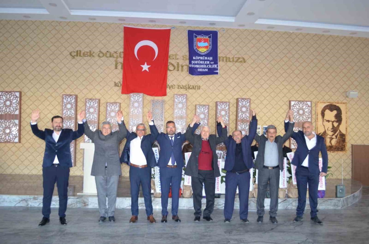MANİSA’NIN KÖPRÜBAŞI İLÇESİNDE ŞOFÖRLER VE OTOMOBİLCİLER ODASI OLAĞAN GENEL KURULUNDA MEVCUT...