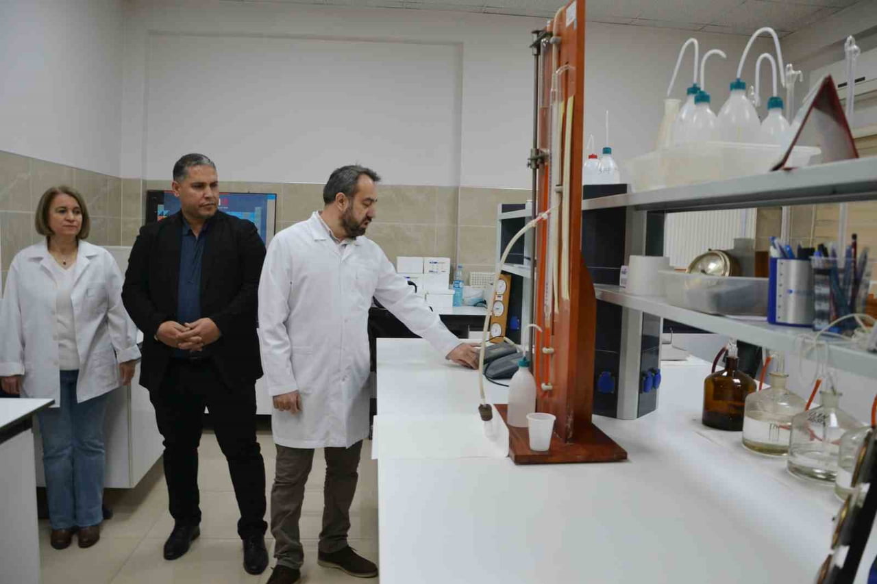 MANİSA TARIM VE ORMAN İL MÜDÜRLÜĞÜ BÜNYESİNDEKİ TARIMSAL ANALİZ LABORATUVARI’NDA YAPILAN TOPRAK...