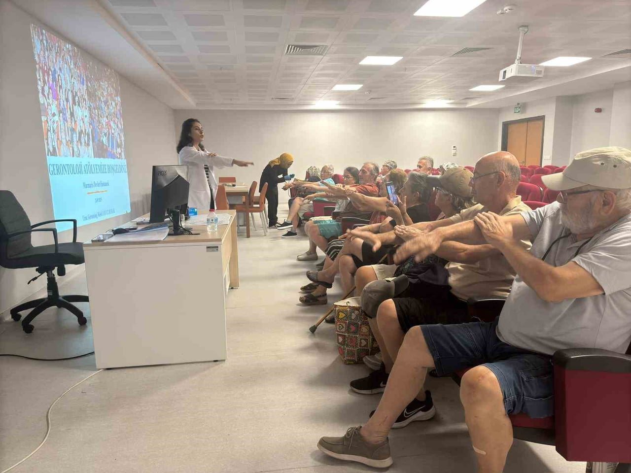 MARMARİS DEVLET HASTANESİ'NDE GERONTOLOJİ ATÖLYESİ BAŞLADI