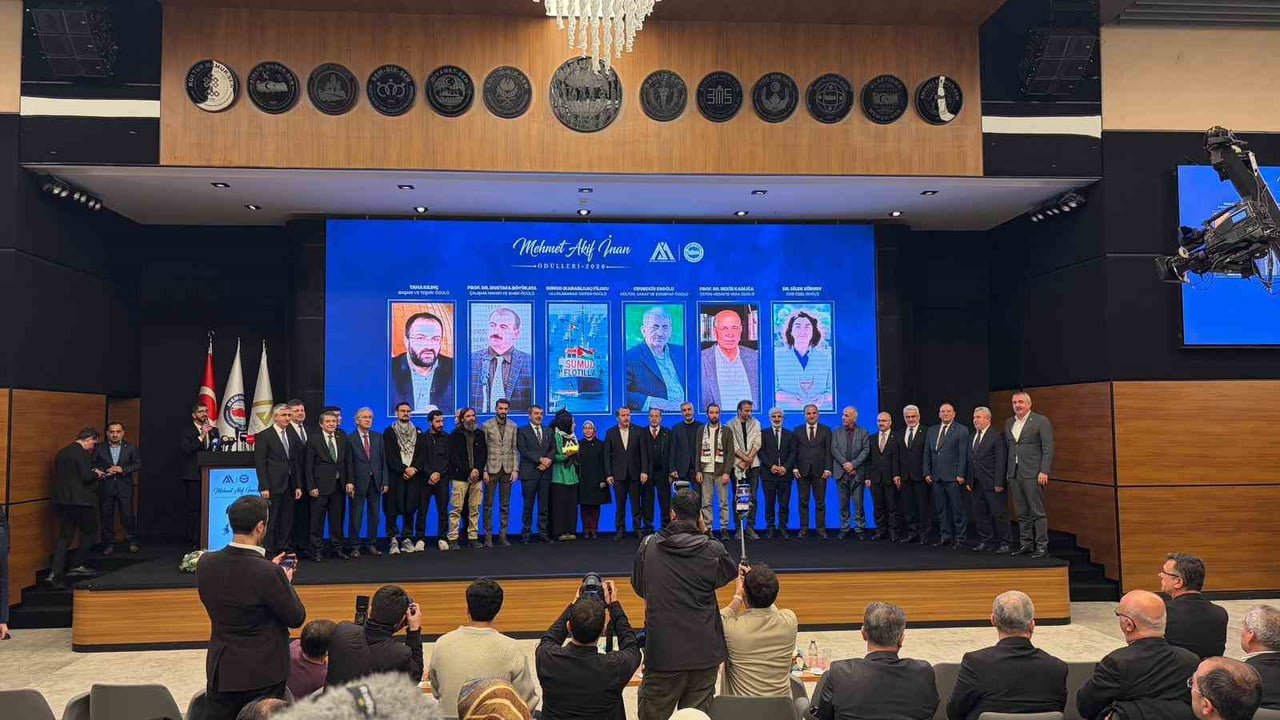 MEHMET AKİF İNAN VAKFI İLE MEMUR SENDİKALARI KONFEDERASYONU (MEMUR-SEN) TARAFINDAN DÜZENLENEN...